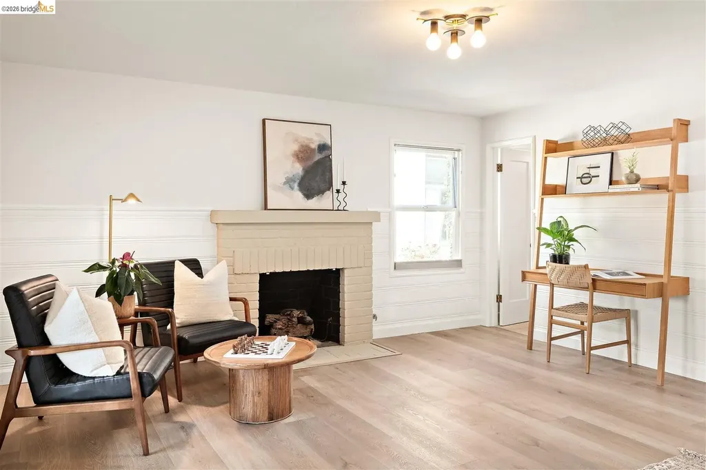 4261 Detroit Oakland CA 94619