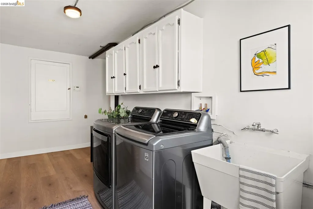 4261 Detroit Oakland CA 94619