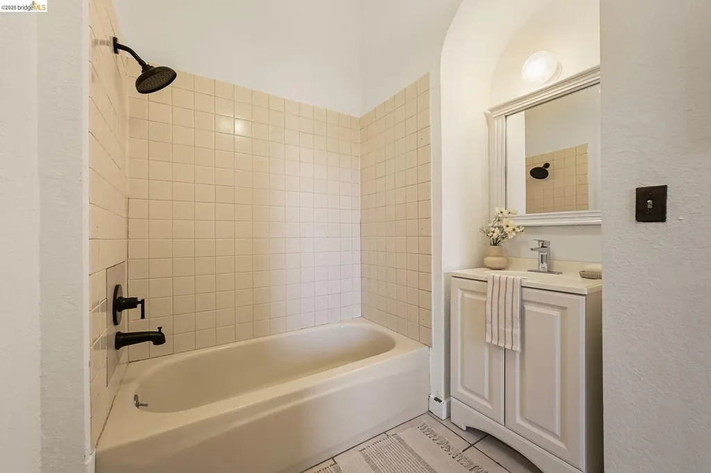 1137 Peralta Street Oakland CA 94607