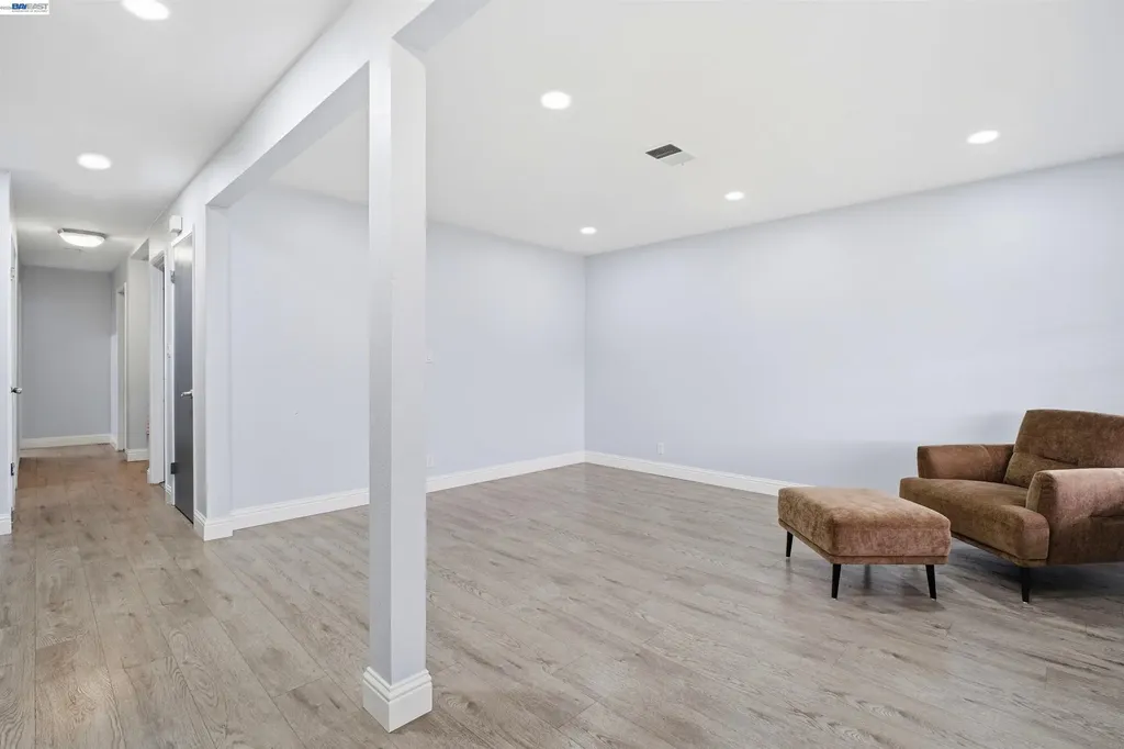 32252 Valiant Way Union City CA 94587