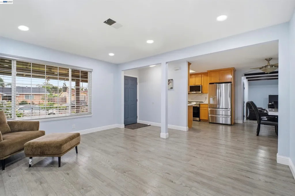 32252 Valiant Way Union City CA 94587