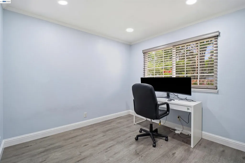 32252 Valiant Way Union City CA 94587