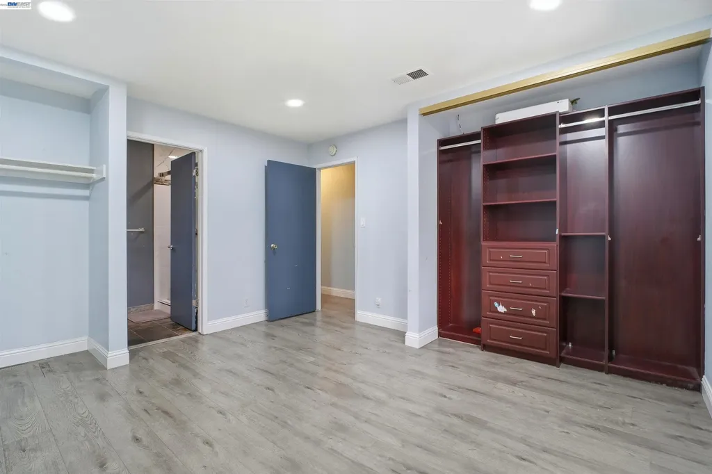 32252 Valiant Way Union City CA 94587