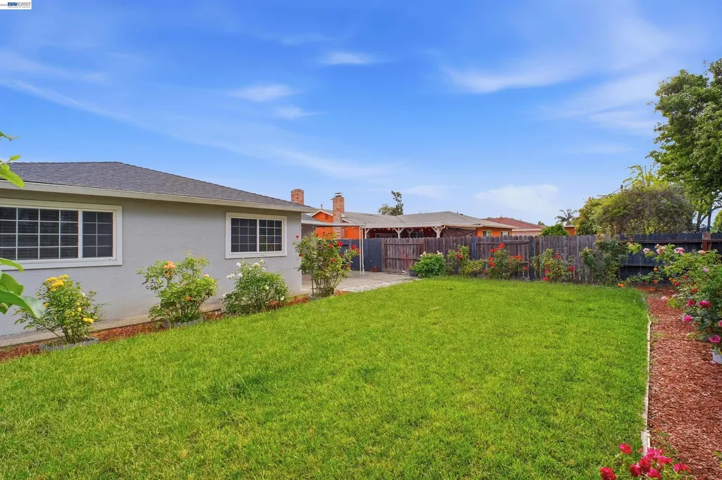 32252 Valiant Way Union City CA 94587