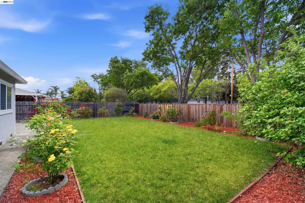 32252 Valiant Way Union City CA 94587