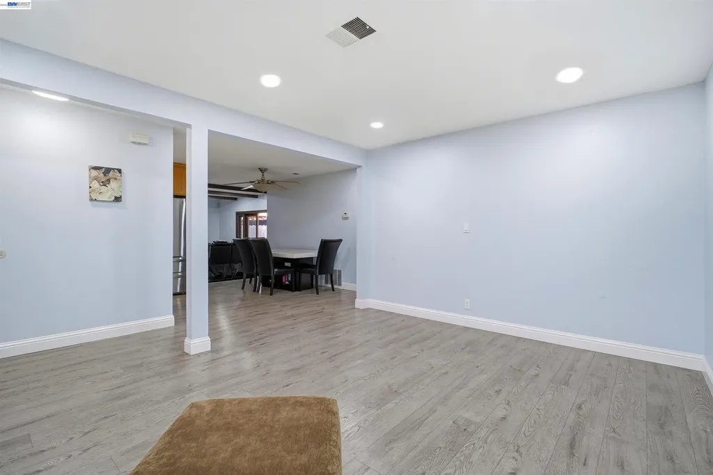 32252 Valiant Way Union City CA 94587