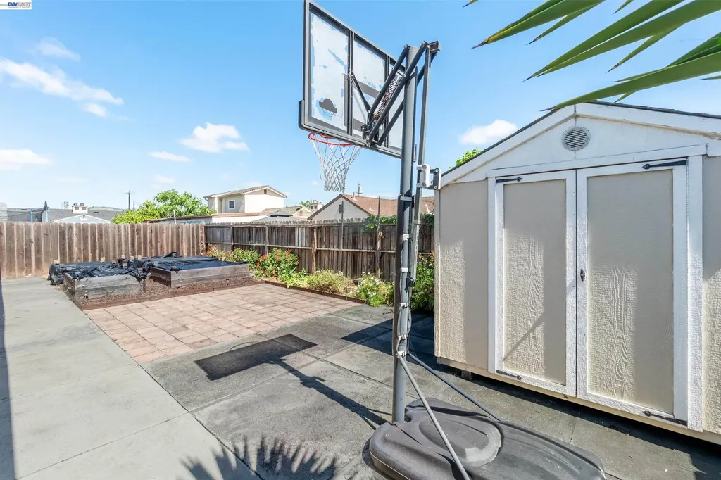 1218 Ottawa Avenue San Leandro CA 94579