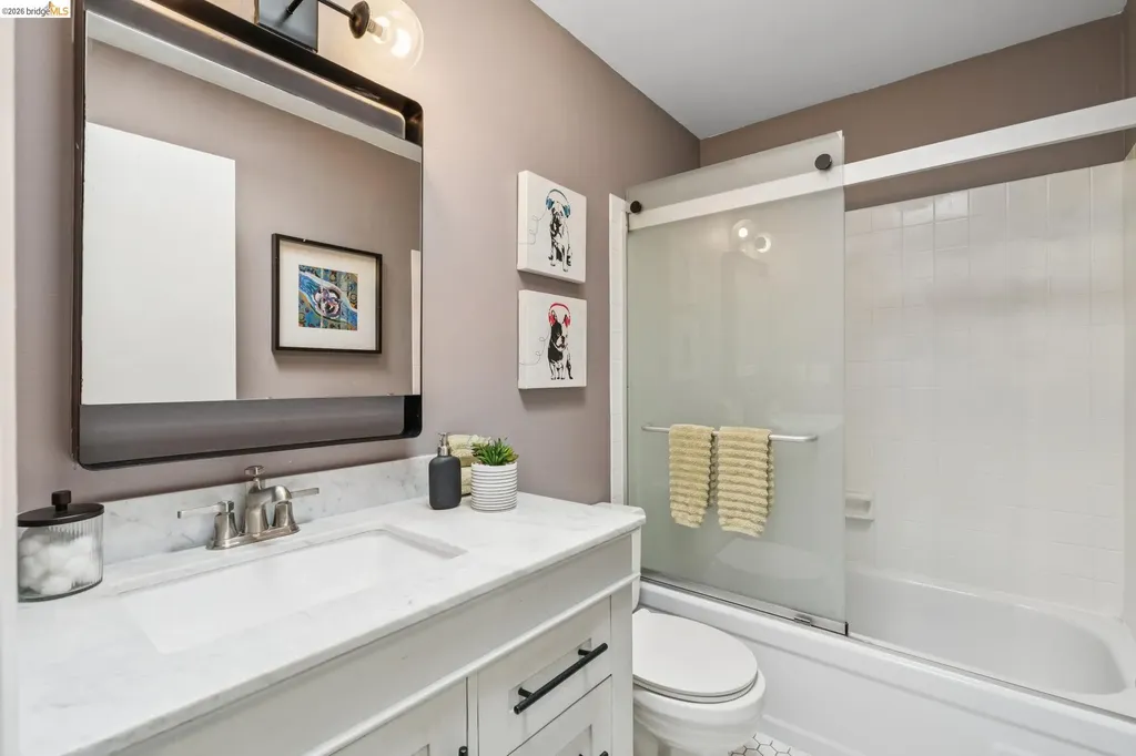 525 Mandana Boulevard Oakland CA 94610