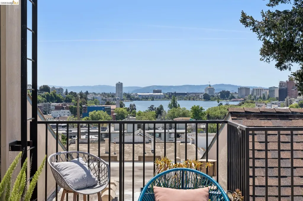 525 Mandana Boulevard Oakland CA 94610