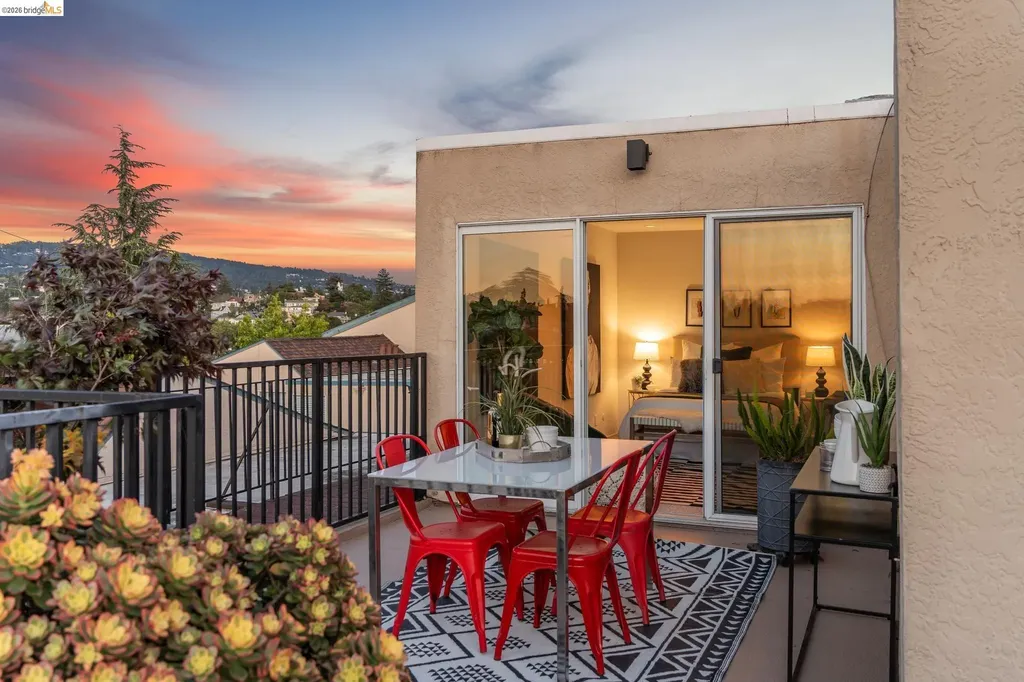 525 Mandana Boulevard Oakland CA 94610