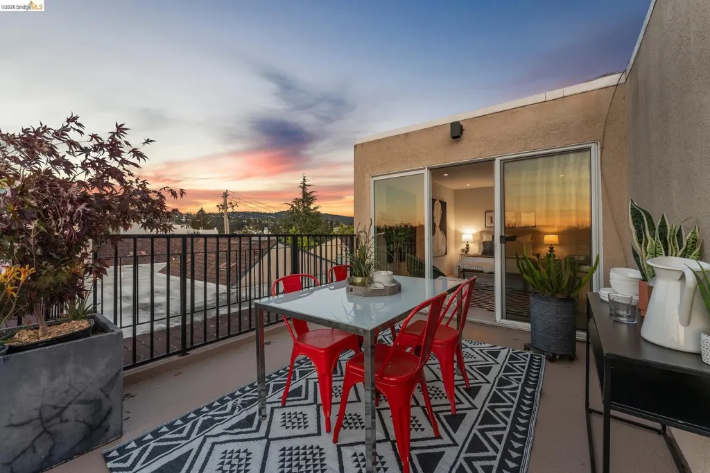 525 Mandana Boulevard Oakland CA 94610