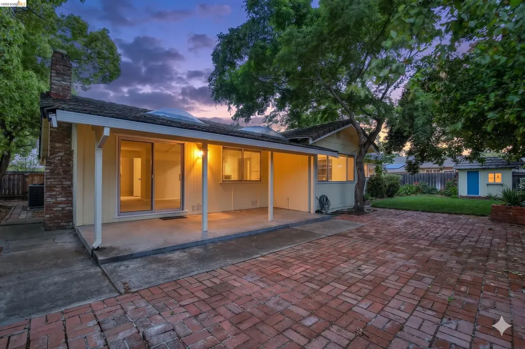 1718 Pepperwood Court Concord CA 94521