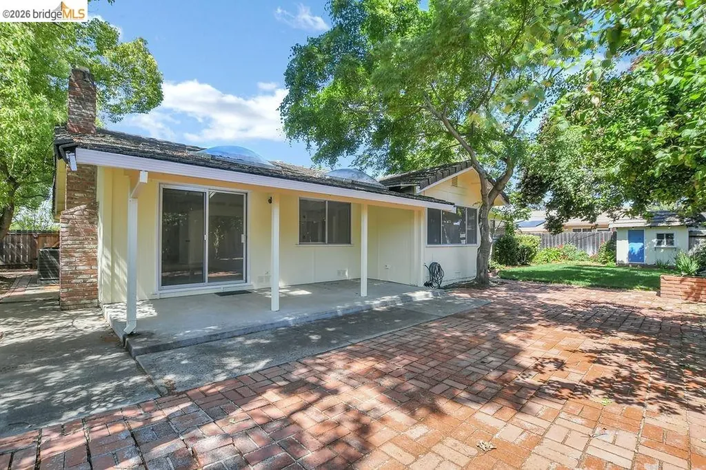 1718 Pepperwood Court Concord CA 94521