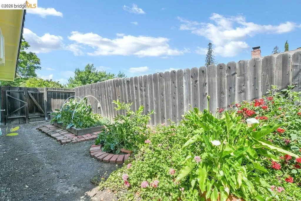 1718 Pepperwood Court Concord CA 94521