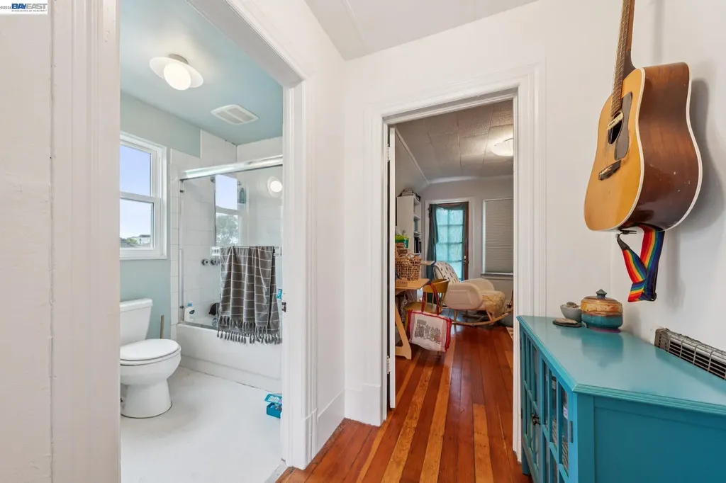 5227 Locksley Avenue Oakland CA 94618