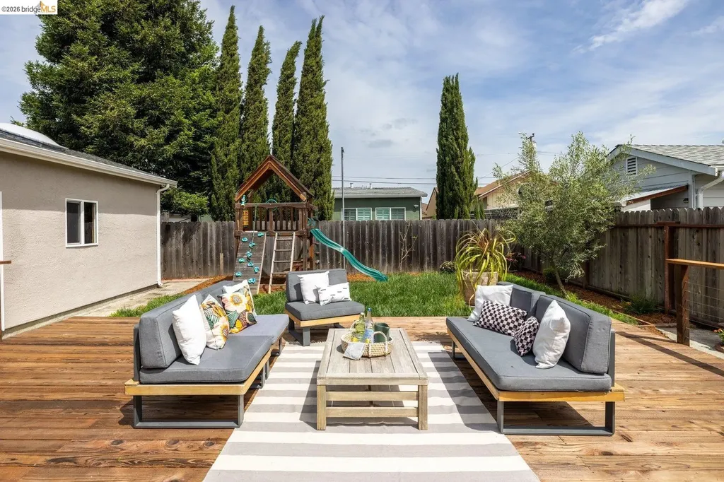 1240 Kelly Avenue San Leandro CA 94577