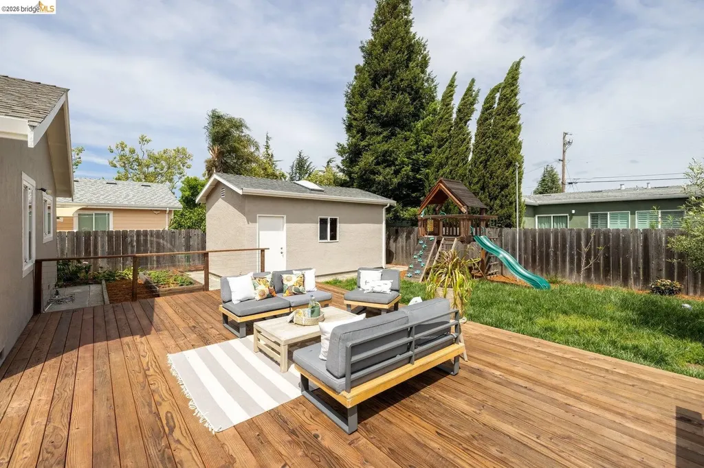 1240 Kelly Avenue San Leandro CA 94577