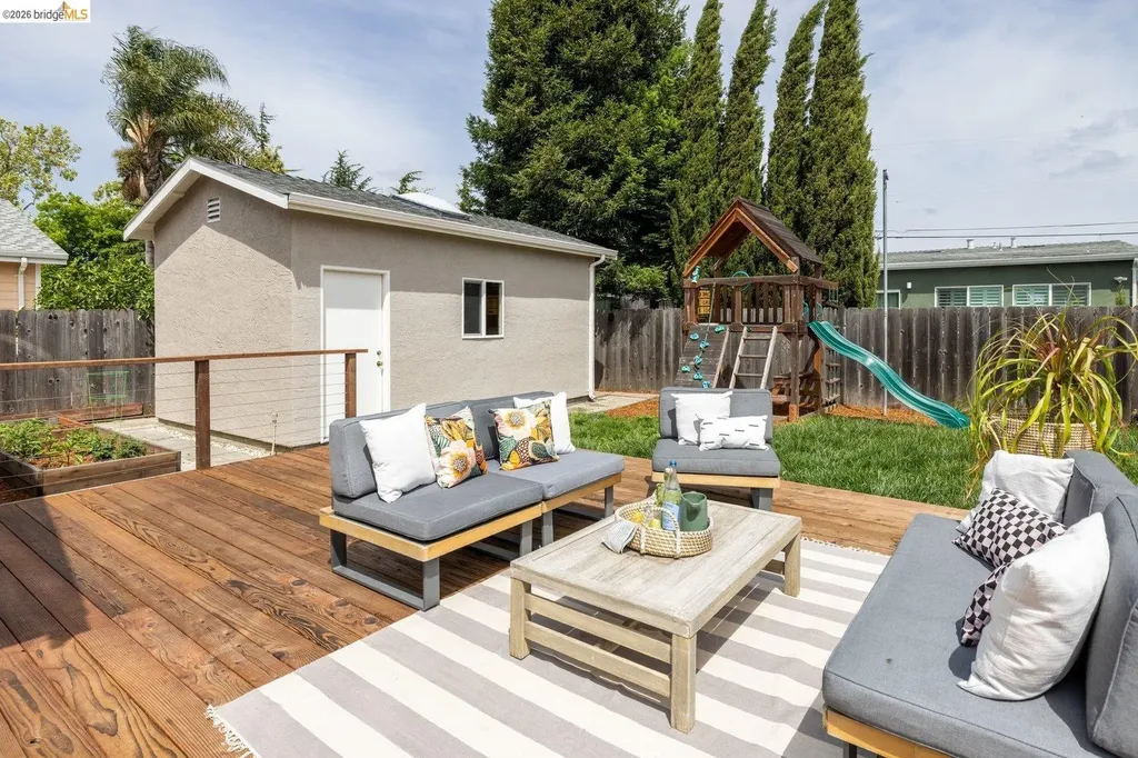 1240 Kelly Avenue San Leandro CA 94577