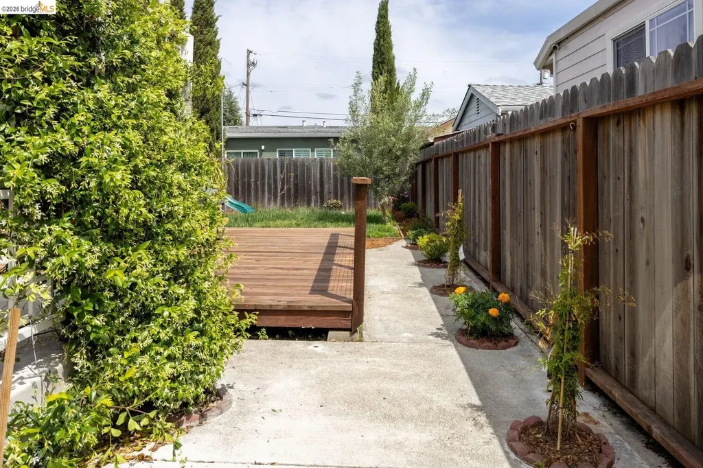 1240 Kelly Avenue San Leandro CA 94577