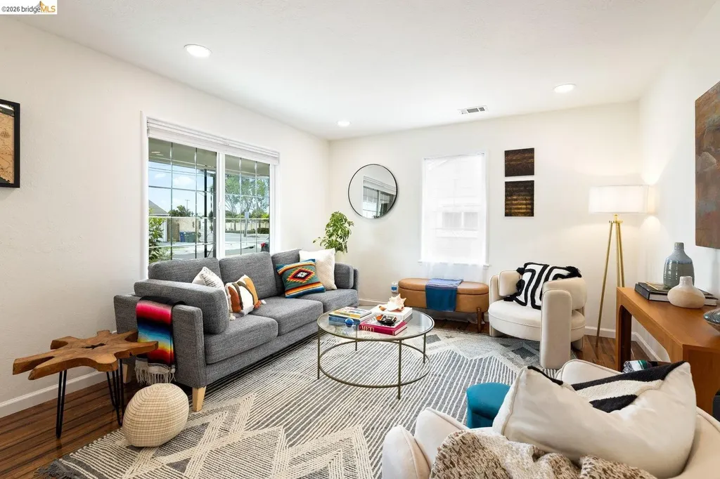 1240 Kelly Avenue San Leandro CA 94577