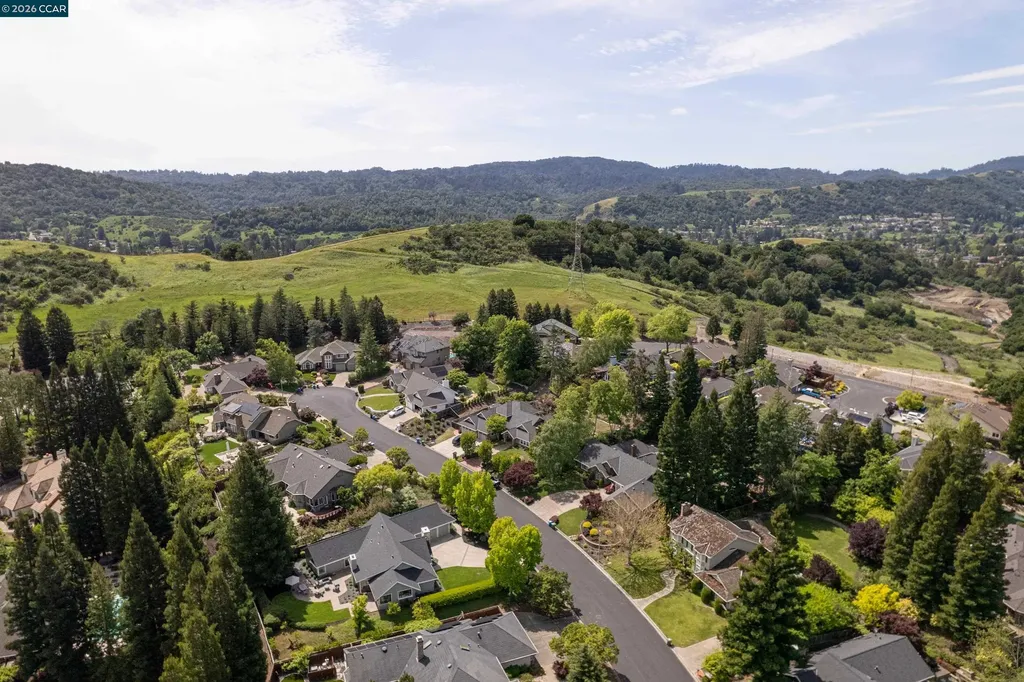 7 Crockett Drive Moraga CA 94556