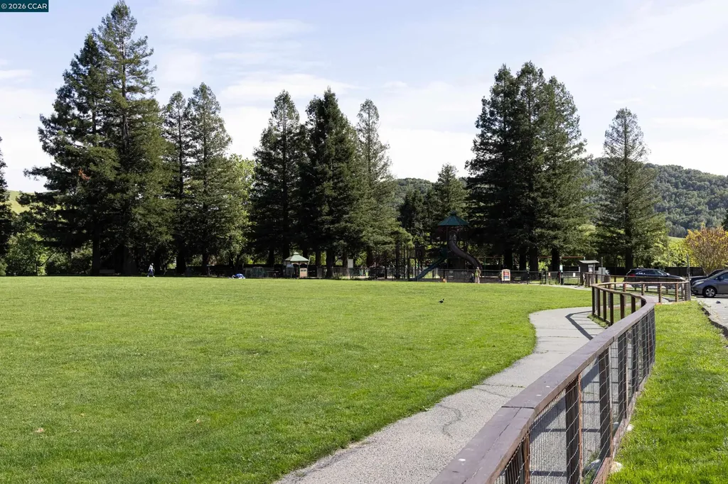 7 Crockett Drive Moraga CA 94556