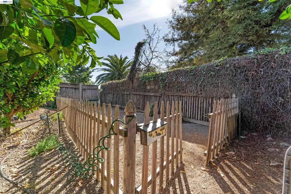 37955 2nd Street Fremont CA 94536