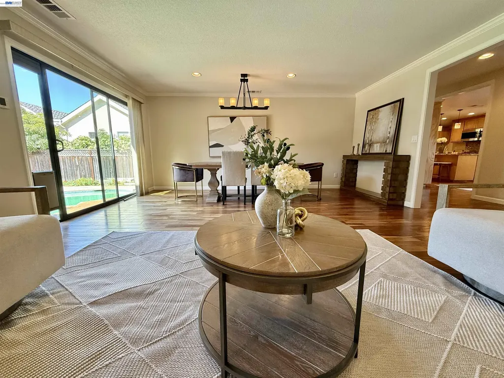 4429 James Avenue Castro Valley CA 94546