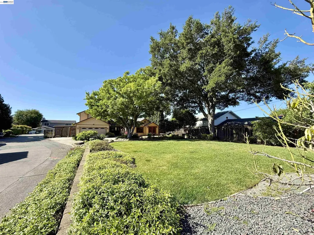 4429 James Avenue Castro Valley CA 94546