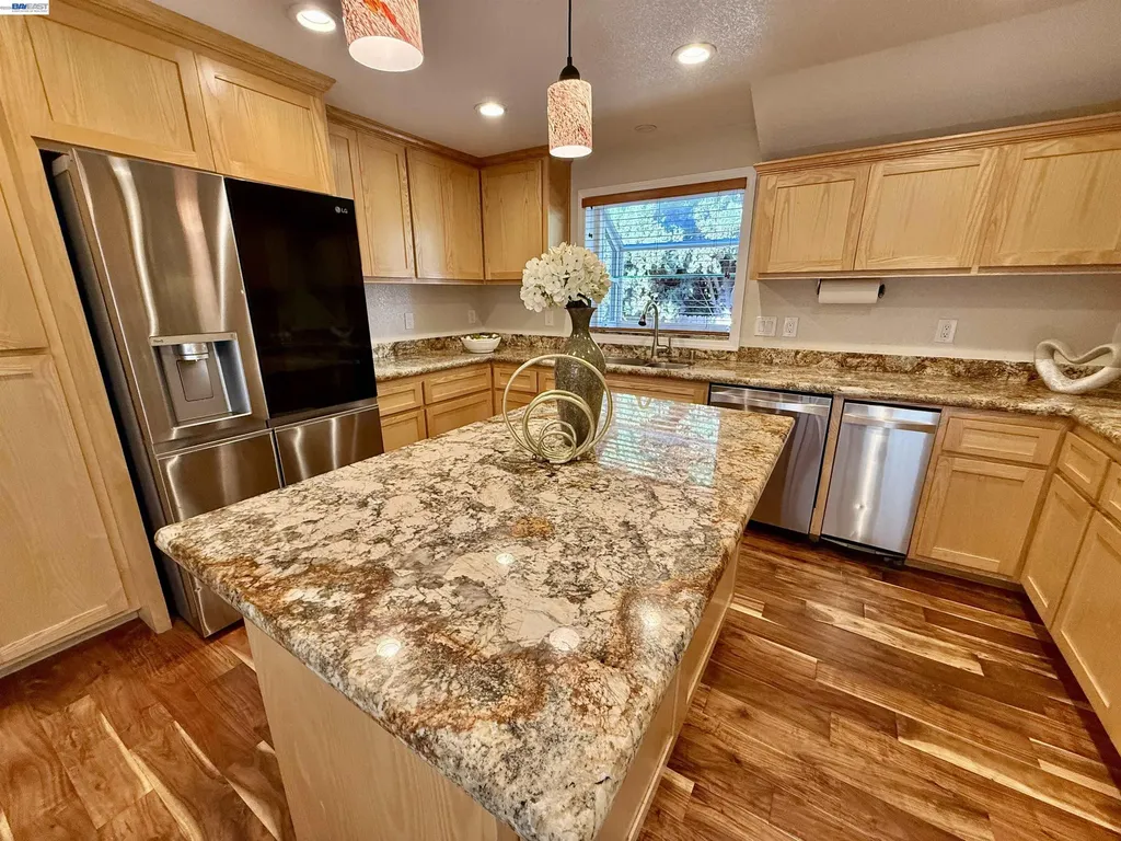 4429 James Avenue Castro Valley CA 94546