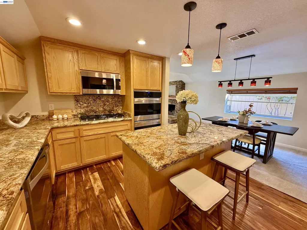 4429 James Avenue Castro Valley CA 94546