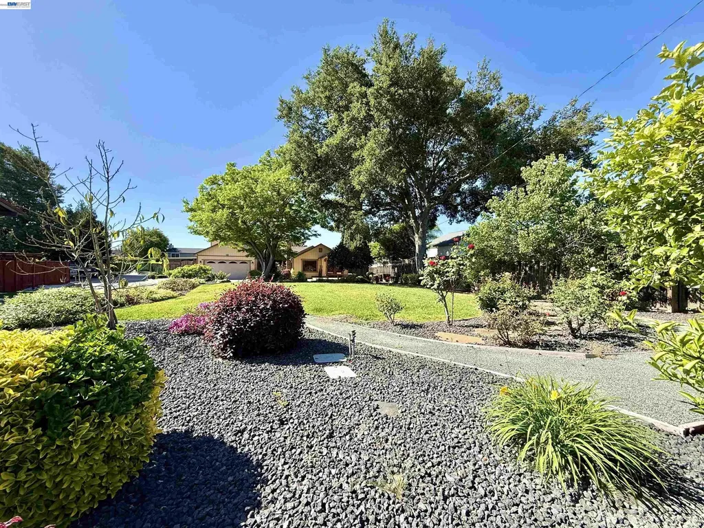 4429 James Avenue Castro Valley CA 94546