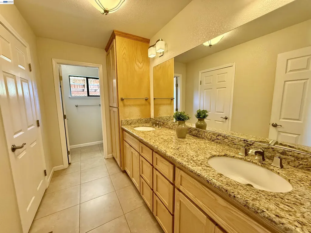 4429 James Avenue Castro Valley CA 94546