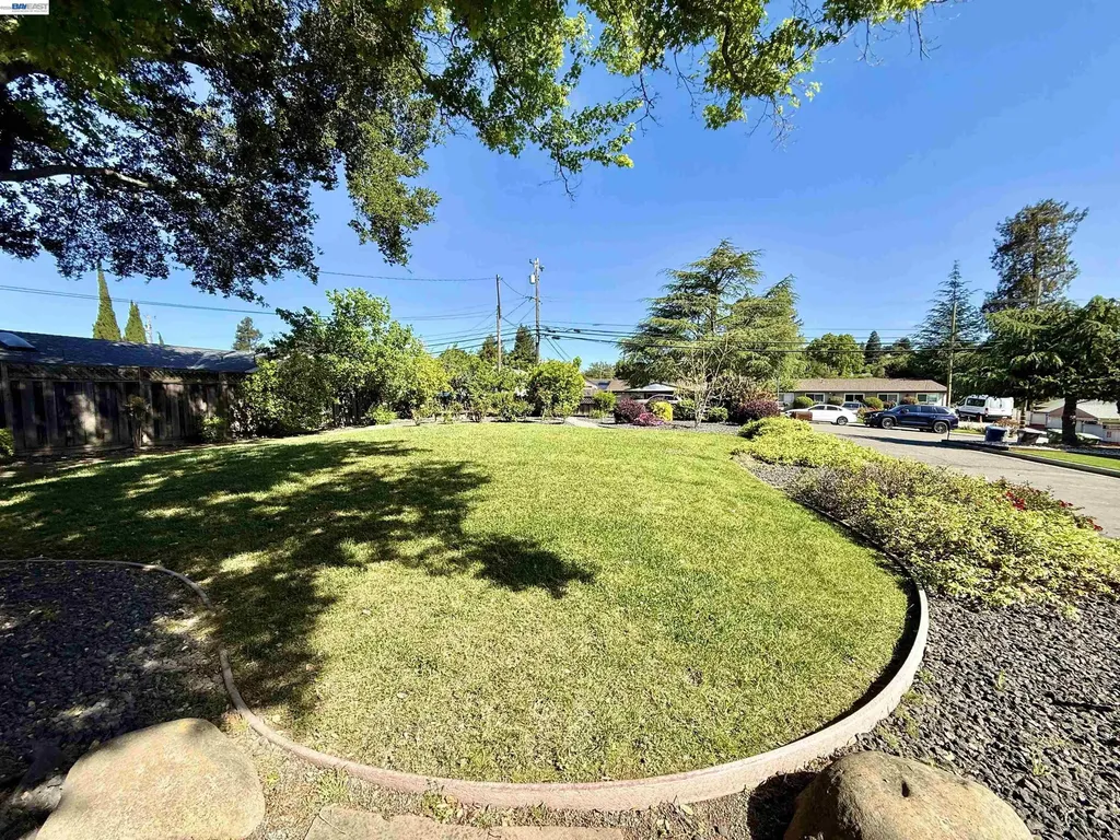 4429 James Avenue Castro Valley CA 94546
