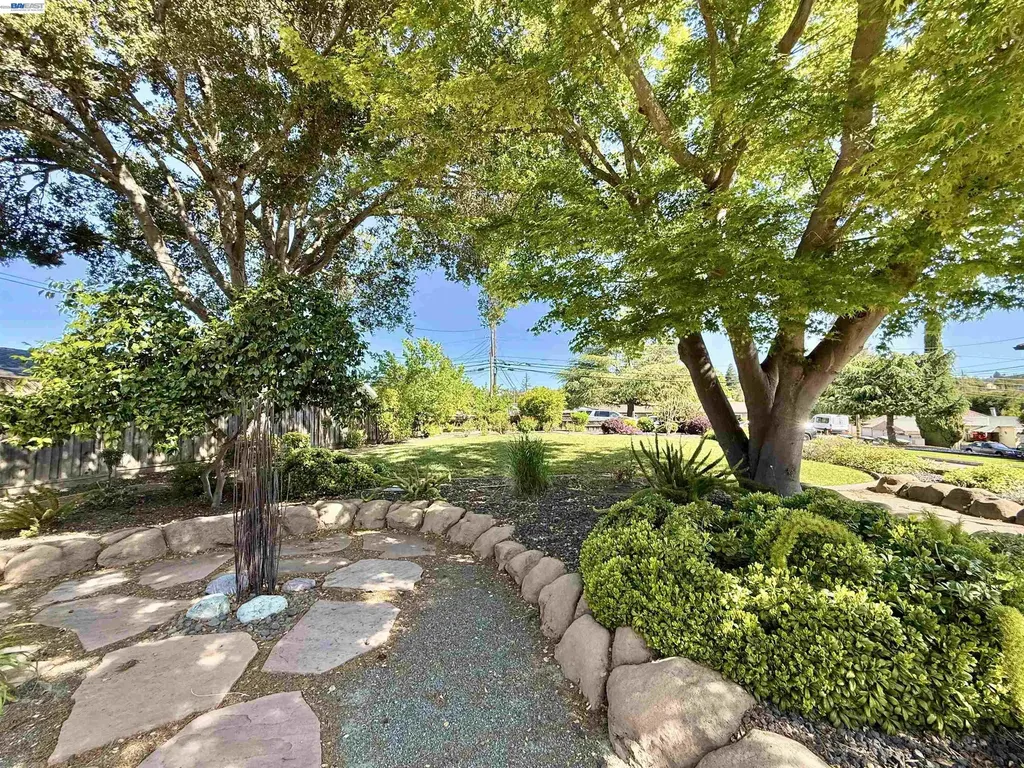 4429 James Avenue Castro Valley CA 94546