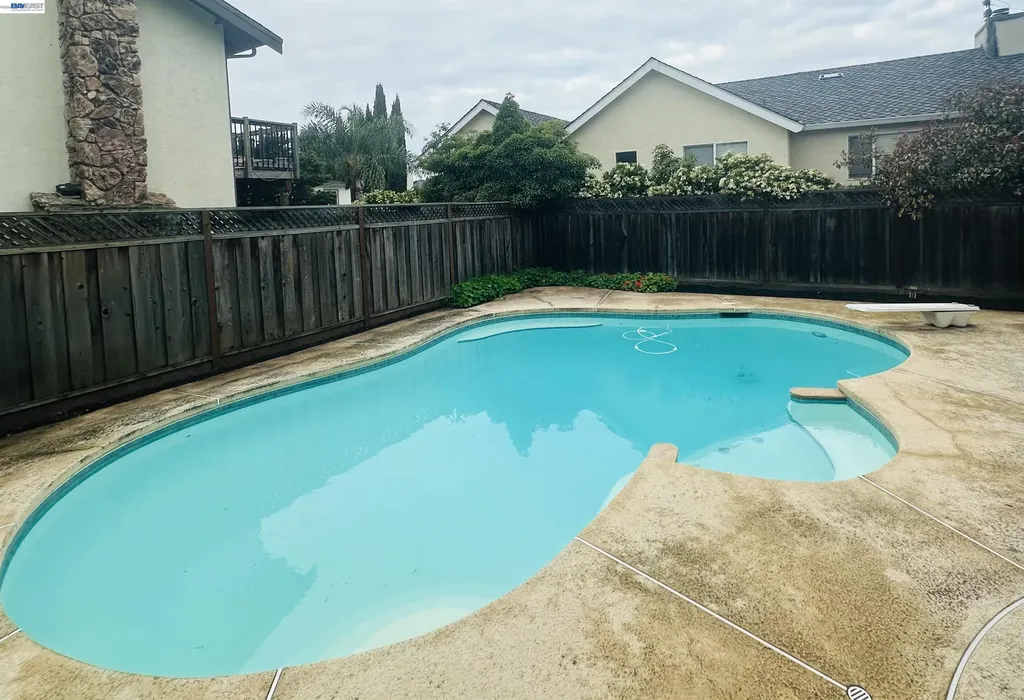 4429 James Avenue Castro Valley CA 94546