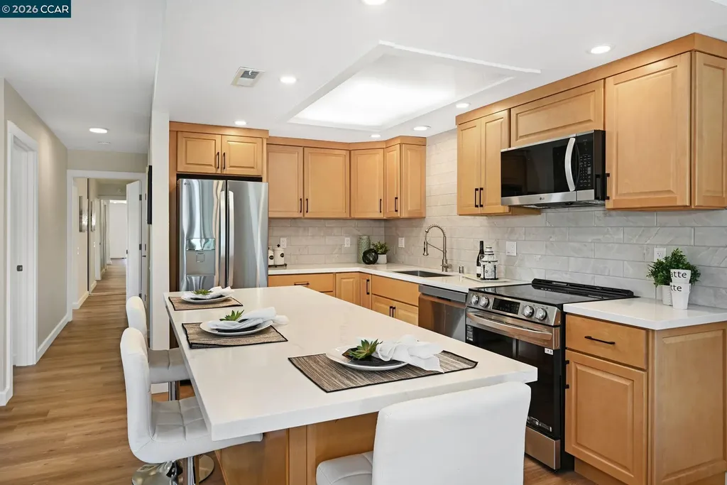 2000 Pine Knoll Drive Walnut Creek CA 94595