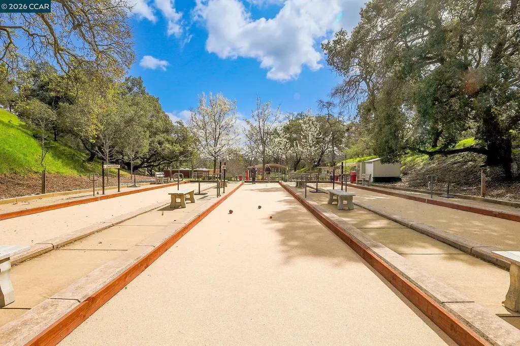 2000 Pine Knoll Drive Walnut Creek CA 94595