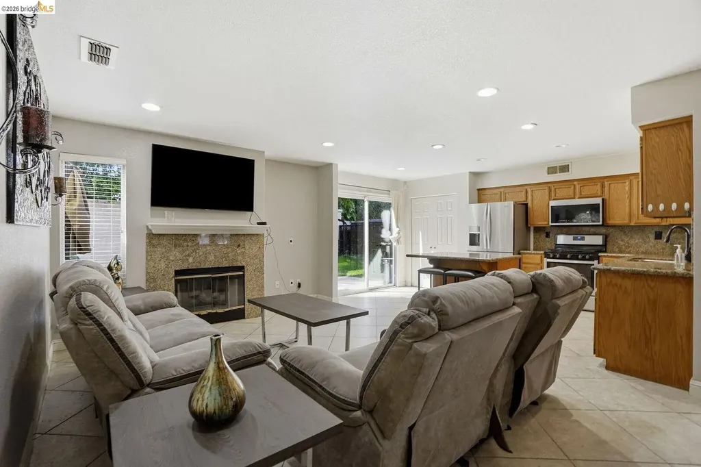 4008 Galenez Way Antioch CA 94531