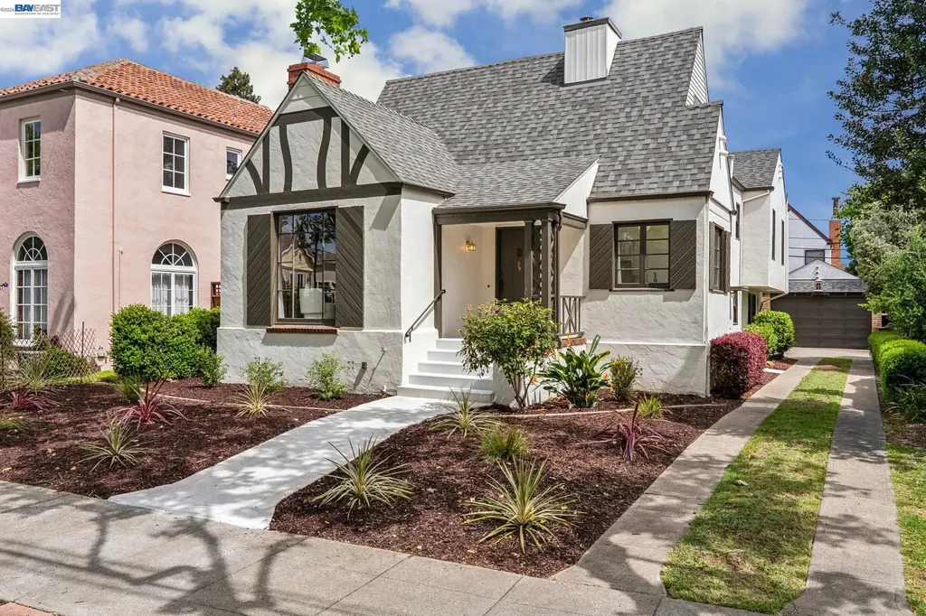 2843 Central Avenue Alameda CA 94501