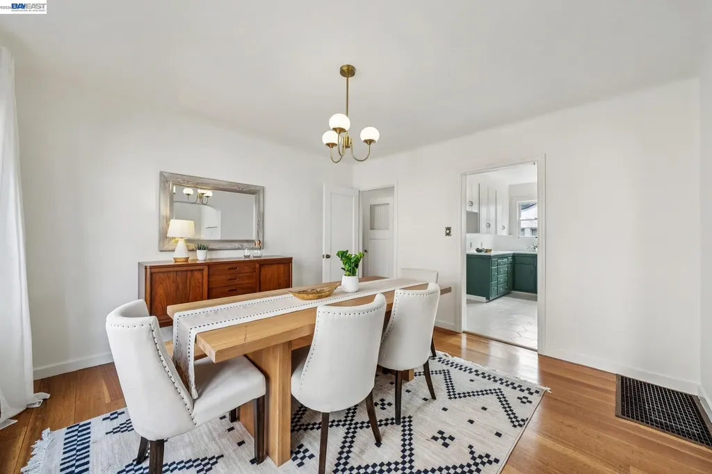 2843 Central Avenue Alameda CA 94501