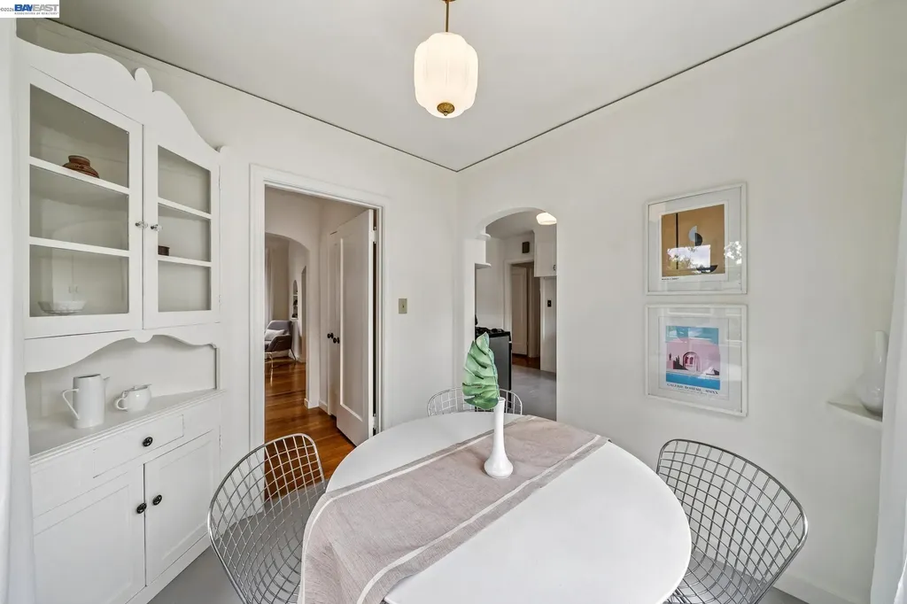 2843 Central Avenue Alameda CA 94501