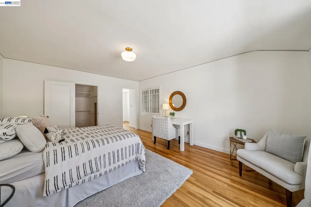 2843 Central Avenue Alameda CA 94501