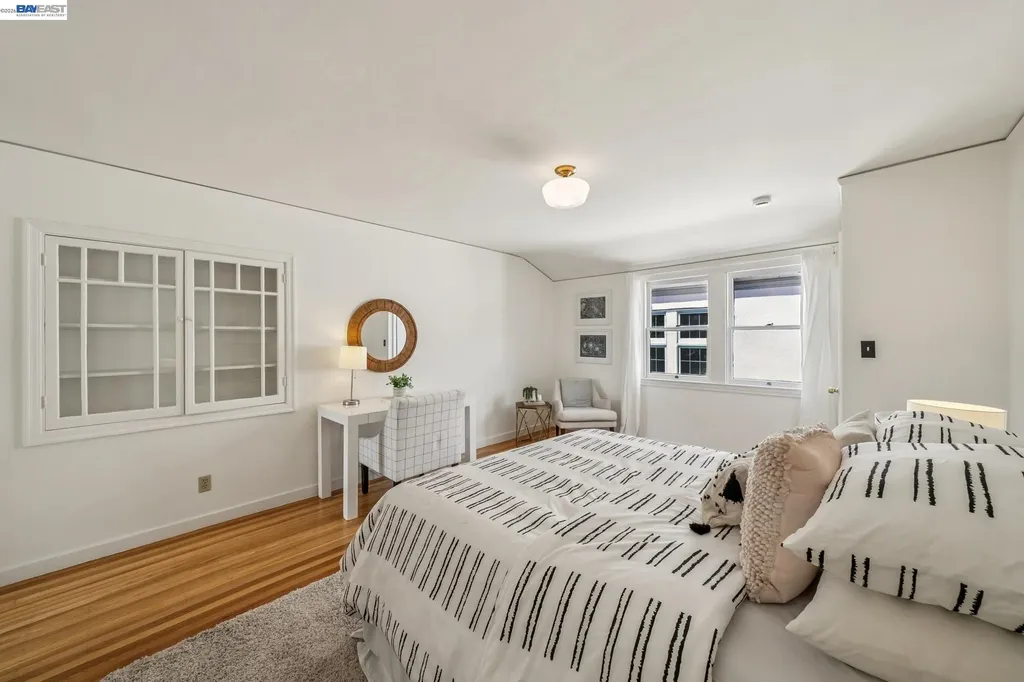 2843 Central Avenue Alameda CA 94501