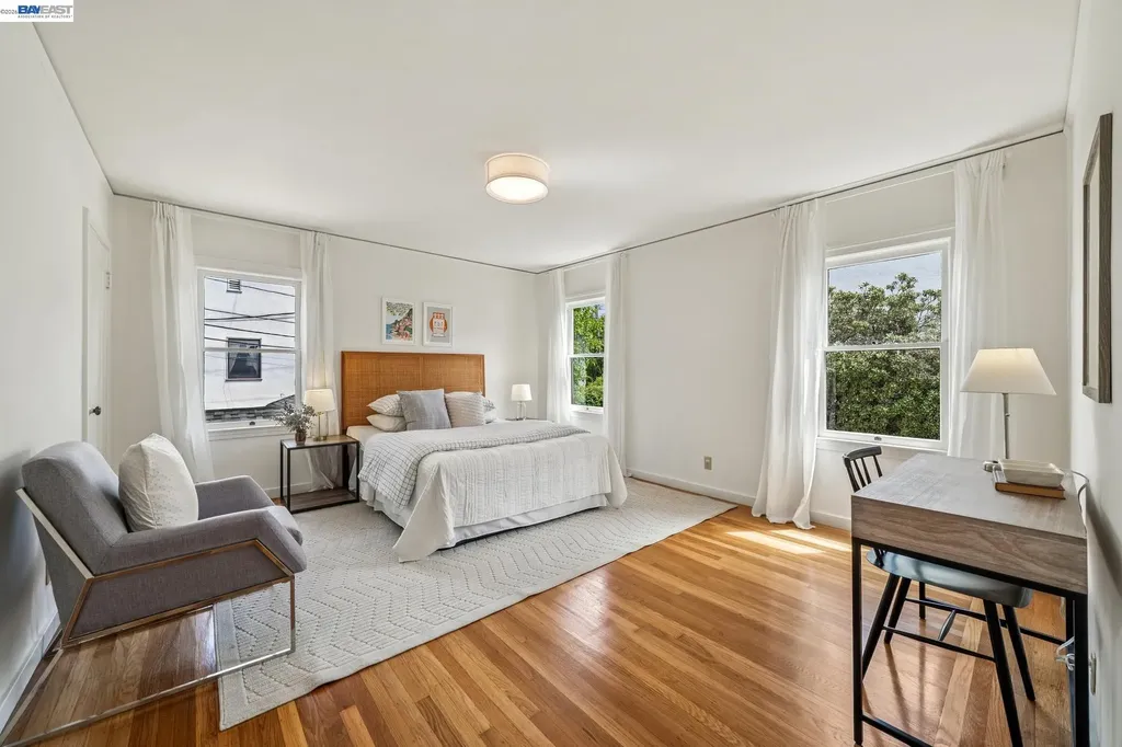 2843 Central Avenue Alameda CA 94501