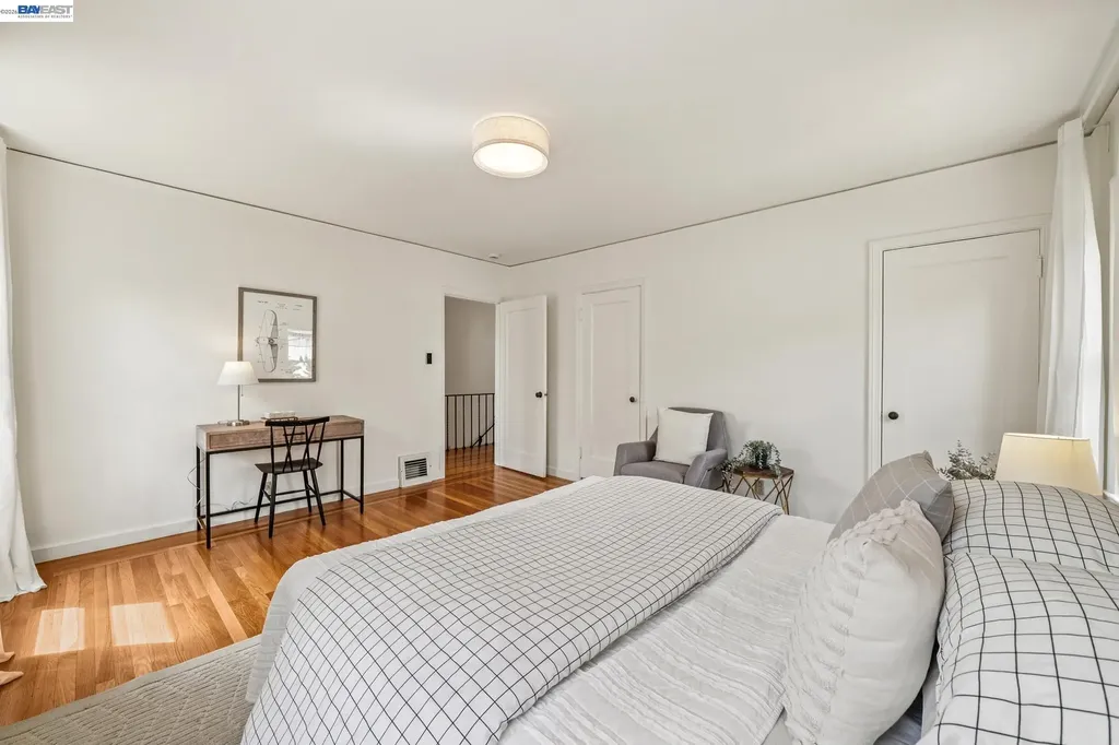 2843 Central Avenue Alameda CA 94501