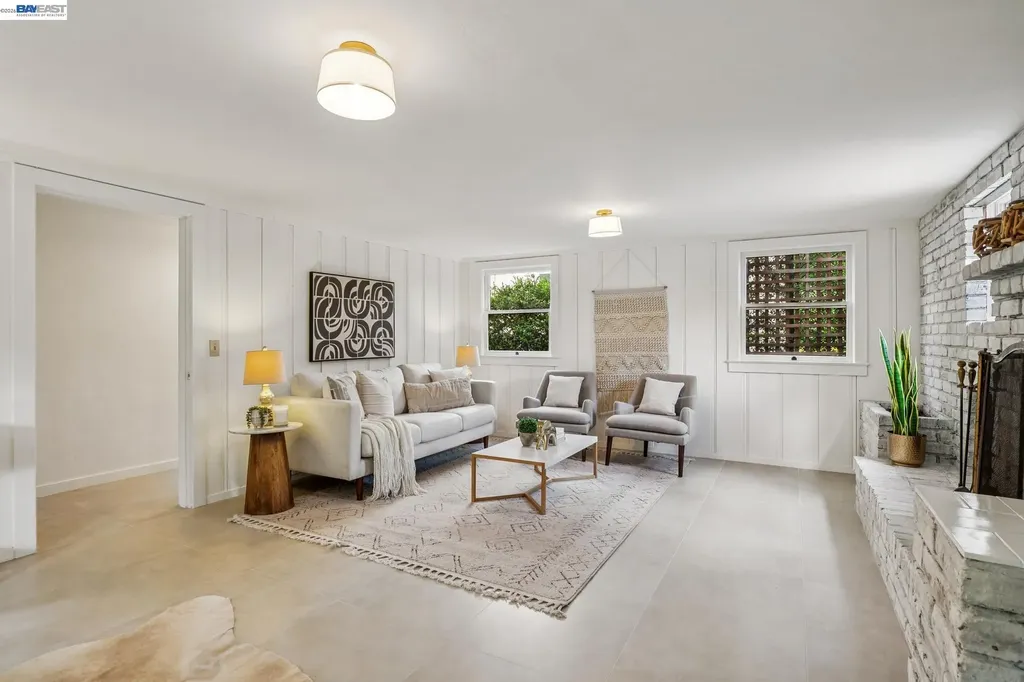 2843 Central Avenue Alameda CA 94501