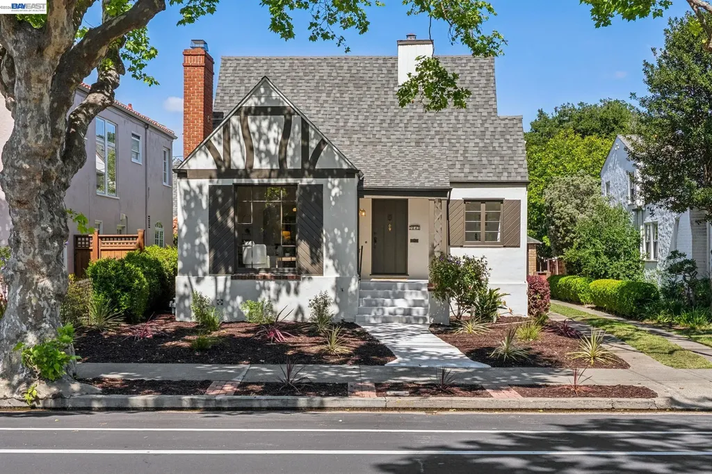 2843 Central Avenue Alameda CA 94501