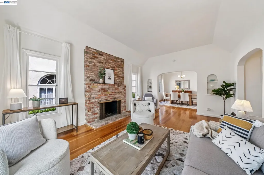 2843 Central Avenue Alameda CA 94501