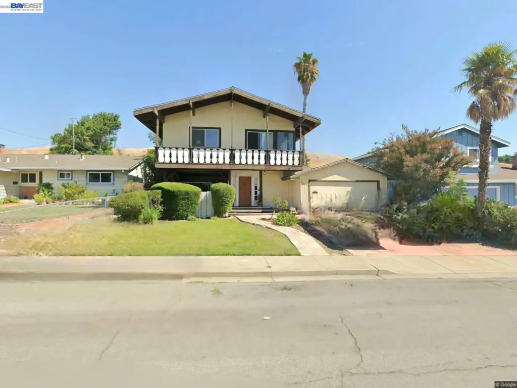 48332 Cottonwood Street Fremont CA 94539